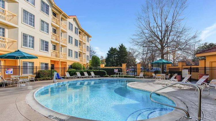 La Quinta Inn & Stes Raleigh Durham Arpt Pool