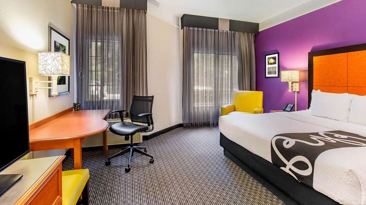 La Quinta Inn & Stes Raleigh Durham Arpt Room