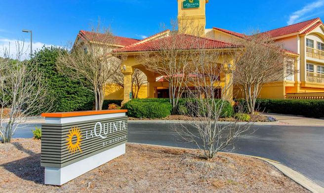 La Quinta Inn & Stes Raleigh Durham Arpt Exterior