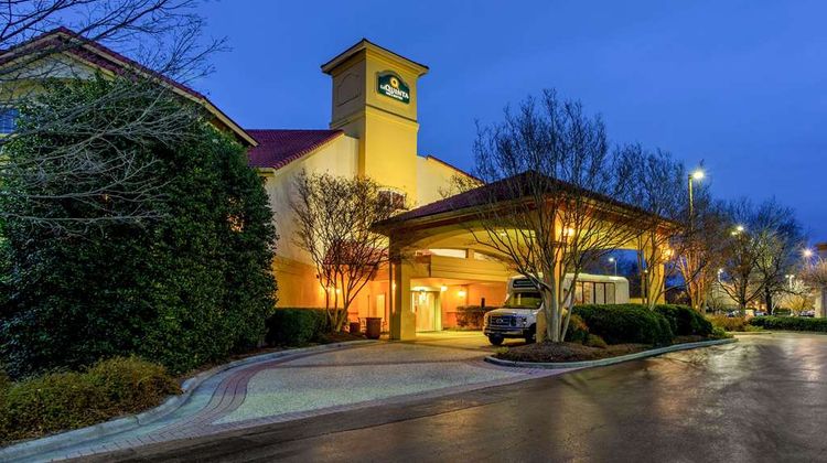 La Quinta Inn & Stes Raleigh Durham Arpt Exterior