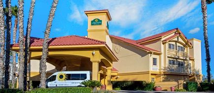 La Quinta Inn & Suites Tucson Airport Exterior