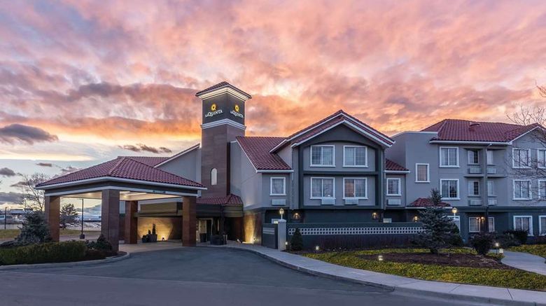 <b>La Quinta Inn & Stes Denver Tech Center Exterior</b>. Images powered by <a href="https://iceportal.shijigroup.com/" title="IcePortal" target="_blank">IcePortal</a>.