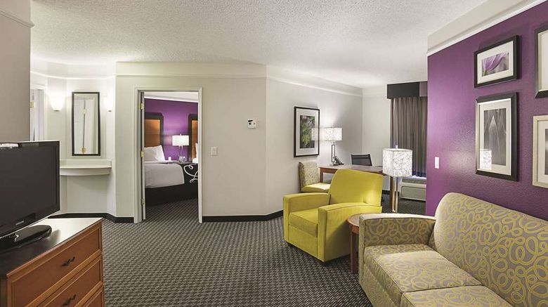 <b>La Quinta Inn & Stes Phoenix Scottsdale Suite</b>. Images powered by <a href="https://iceportal.shijigroup.com/" title="IcePortal" target="_blank">IcePortal</a>.