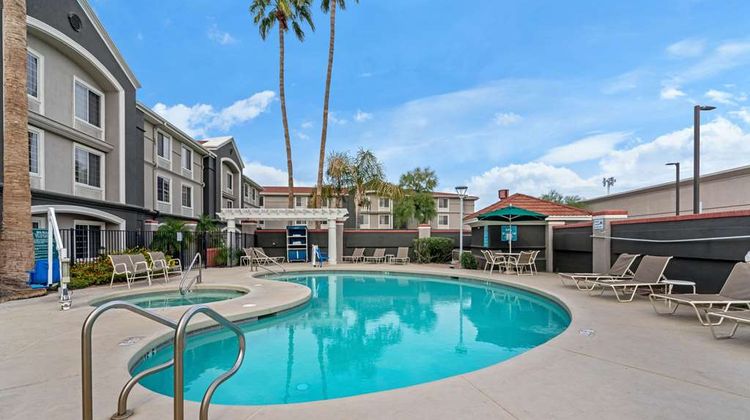 La Quinta Inn & Stes Phoenix Scottsdale Pool