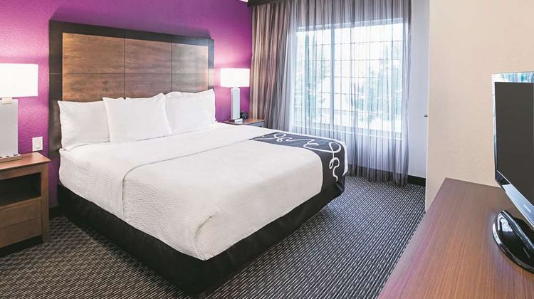La Quinta Inn & Suites Fort Worth North Suite