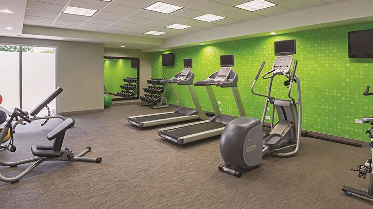 La Quinta Inn & Suites Fort Worth North Health