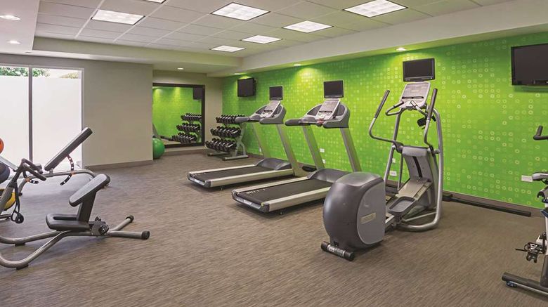 <b>La Quinta Inn & Suites Fort Worth North Health</b>. Images powered by <a href="https://iceportal.shijigroup.com/" title="IcePortal" target="_blank">IcePortal</a>.