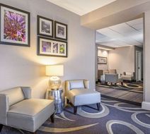 La Quinta Inn & Suites Broadway Area Lobby