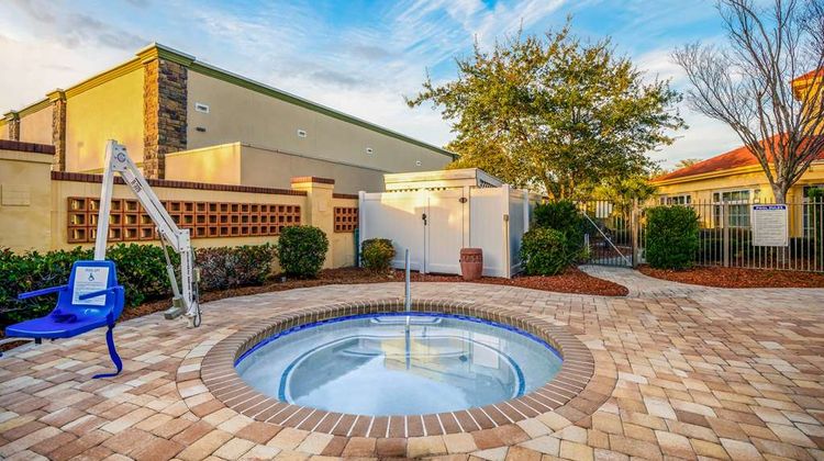 La Quinta Inn & Suites Broadway Area Pool