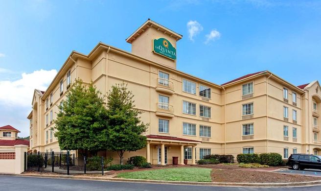 La Quinta Inn & Suites Hoover Exterior