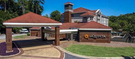 La Quinta Inn & Suites Hoover Exterior