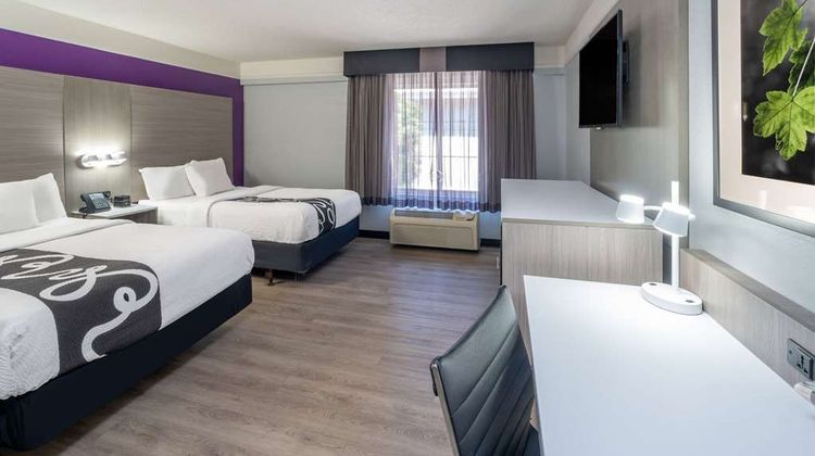 La Quinta Inn & Suites Hoover Room