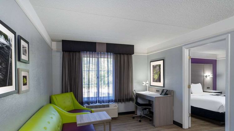 La Quinta Inn & Suites Hoover Suite