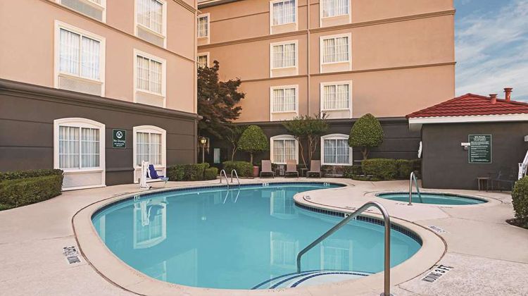 La Quinta Inn & Stes Fort Worth SW Pool