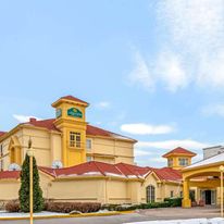 La Quinta Inn & Suites Airport