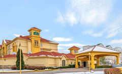 La Quinta Inn & Suites Airport