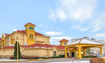 La Quinta Inn & Suites Airport