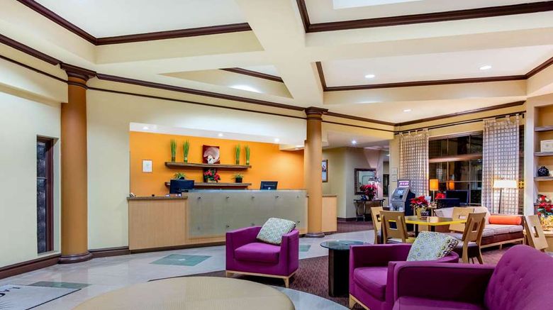 <b>La Quinta Inn & Suites Raleigh Crabtree Lobby</b>. Images powered by <a href="https://iceportal.shijigroup.com/" title="IcePortal" target="_blank">IcePortal</a>.