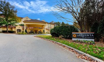 La Quinta Inn & Suites Raleigh Crabtree