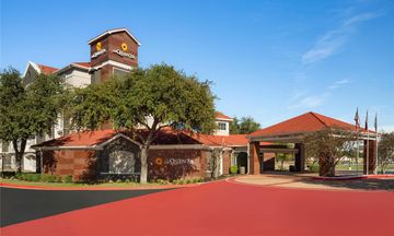 La Quinta Inn & Suites Arlington South