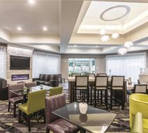 La Quinta Inn & Stes Atlanta Alpharetta Lobby