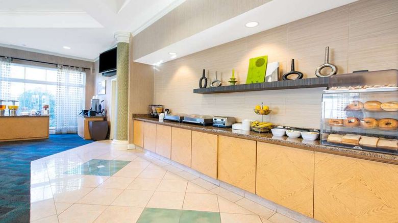 <b>La Quinta Inn & Stes Tampa Brandon Restaurant</b>. Images powered by <a href="https://iceportal.shijigroup.com/" title="IcePortal" target="_blank">IcePortal</a>.