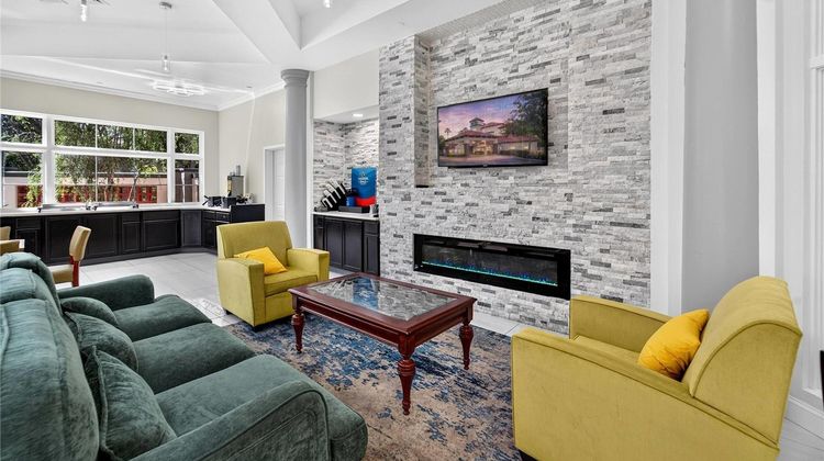La Quinta Inn & Stes Tampa Brandon Lobby