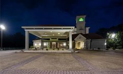 La Quinta Inn & Suites Raleigh Cary