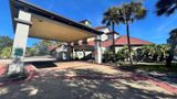 La Quinta Inn & Suites Butler Blvd Exterior