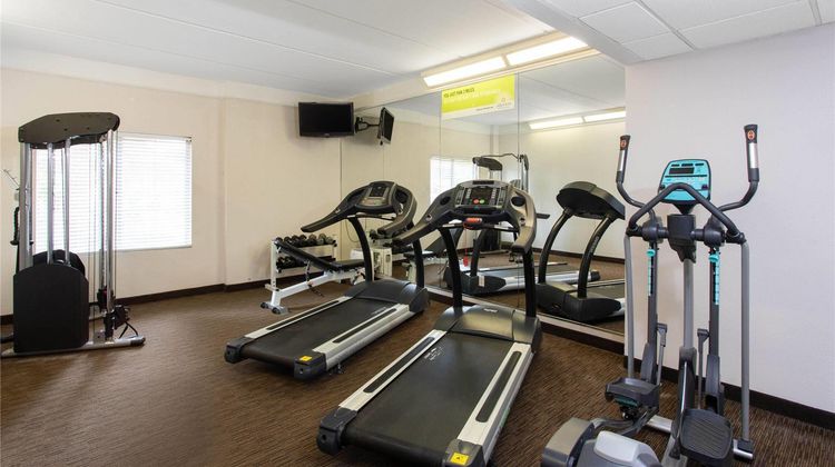 La Quinta Inn & Suites Butler Blvd Health