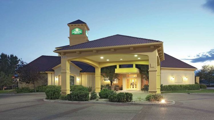 La Quinta Inn & Suites Pueblo Exterior