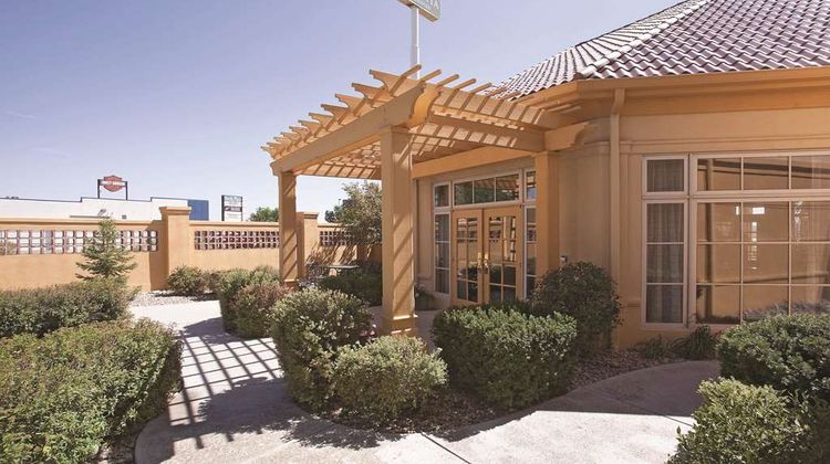 La Quinta Inn & Suites Pueblo Exterior