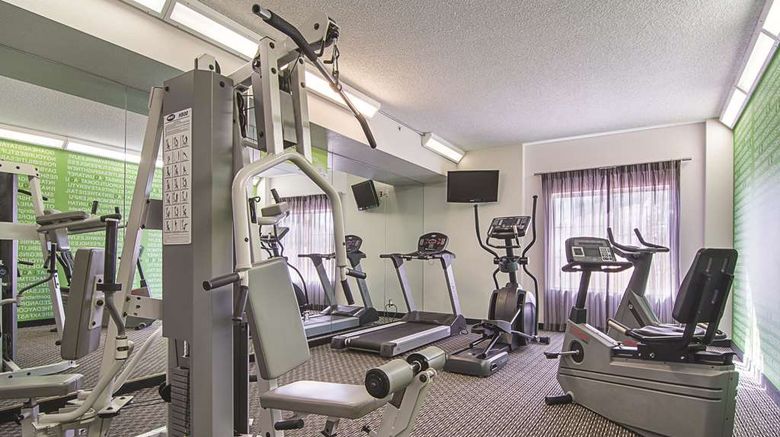 <b>La Quinta Inn & Stes Phoenix Mesa West Health</b>. Images powered by <a href="https://iceportal.shijigroup.com/" title="IcePortal" target="_blank">IcePortal</a>.