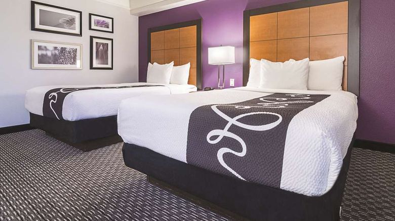 <b>La Quinta Inn & Stes Phoenix Mesa West Room</b>. Images powered by <a href="https://iceportal.shijigroup.com/" title="IcePortal" target="_blank">IcePortal</a>.