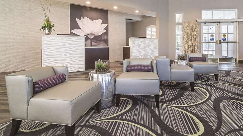 <b>La Quinta Inn & Stes Phoenix Mesa West Lobby</b>. Images powered by <a href="https://iceportal.shijigroup.com/" title="IcePortal" target="_blank">IcePortal</a>.