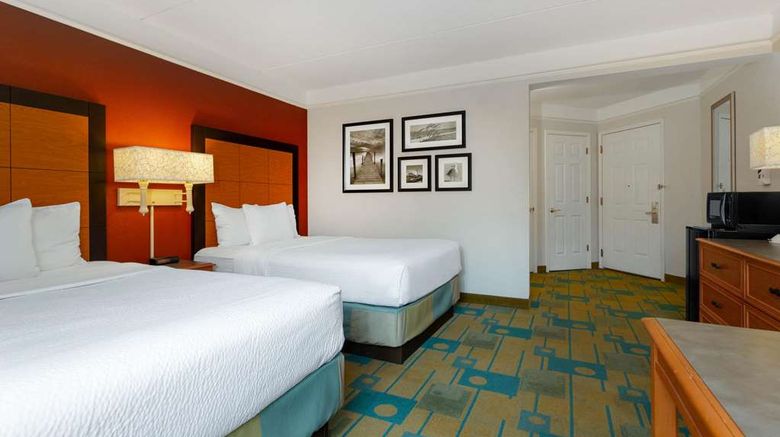 <b>La Quinta Inn & Stes Lakeland Room</b>. Images powered by <a href="https://iceportal.shijigroup.com/" title="IcePortal" target="_blank">IcePortal</a>.