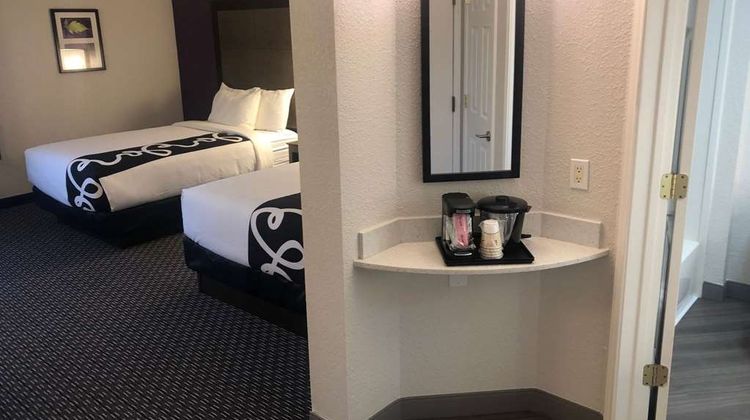 La Quinta Inn & Suites Panama City Room