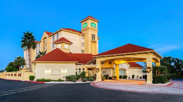 <b>La Quinta Inn-Stes Superstition Springs Exterior</b>. Images powered by <a href="https://iceportal.shijigroup.com/" title="IcePortal" target="_blank">IcePortal</a>.