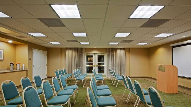 <b>La Quinta Inn & Stes Tampa Bay USF Meeting</b>. Images powered by <a href="https://iceportal.shijigroup.com/" title="IcePortal" target="_blank">IcePortal</a>.