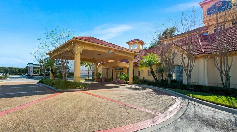 <b>La Quinta Inn & Stes Tampa Bay USF Exterior</b>. Images powered by <a href="https://iceportal.shijigroup.com/" title="IcePortal" target="_blank">IcePortal</a>.