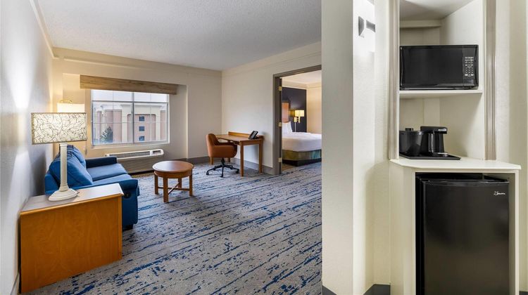 La Quinta Inn & Stes Albuquerque West Suite