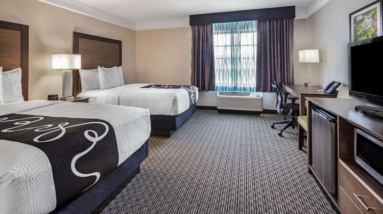 La Quinta Inn & Suites Miami Arpt West Room