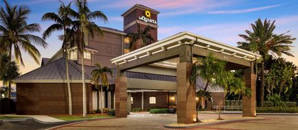 La Quinta Inn & Suites Miami Arpt West Exterior
