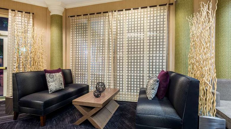 <b>La Quinta Inn & Stes Ft Lauderdale Lobby</b>. Images powered by <a href="https://iceportal.shijigroup.com/" title="IcePortal" target="_blank">IcePortal</a>.