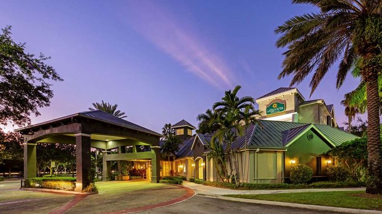 La Quinta Inn & Stes Ft Lauderdale Exterior