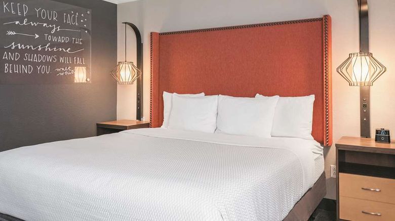 <b>La Quinta Inn-Stes New Orleans Downtown Room</b>. Images powered by <a href="https://iceportal.shijigroup.com/" title="IcePortal" target="_blank">IcePortal</a>.