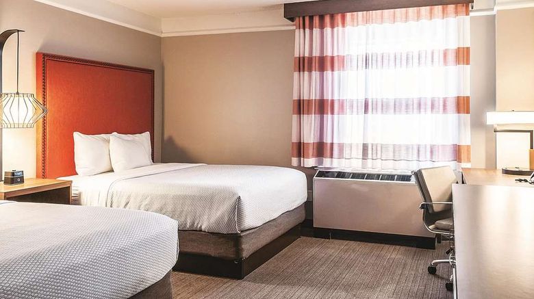 <b>La Quinta Inn-Stes New Orleans Downtown Room</b>. Images powered by <a href="https://iceportal.shijigroup.com/" title="IcePortal" target="_blank">IcePortal</a>.