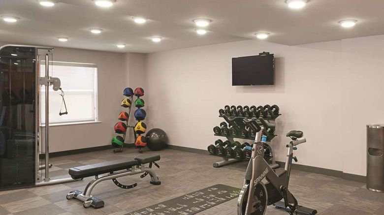 <b>La Quinta Inn-Stes New Orleans Downtown Health</b>. Images powered by <a href="https://iceportal.shijigroup.com/" title="IcePortal" target="_blank">IcePortal</a>.