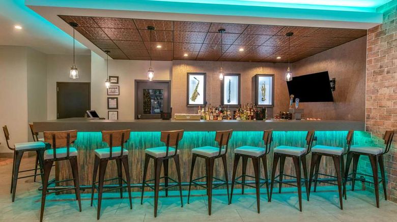 <b>La Quinta Inn-Stes New Orleans Downtown Restaurant</b>. Images powered by <a href="https://iceportal.shijigroup.com/" title="IcePortal" target="_blank">IcePortal</a>.
