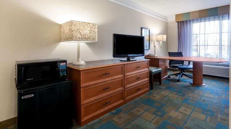 <b>La Quinta Inn & Stes Phoenix West Peoria Room</b>. Images powered by <a href="https://iceportal.shijigroup.com/" title="IcePortal" target="_blank">IcePortal</a>.